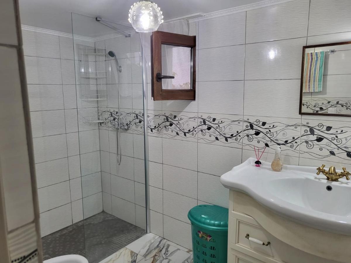 Apartament Cu Terasa Si Gratar Apartment Satu Mare Luaran gambar